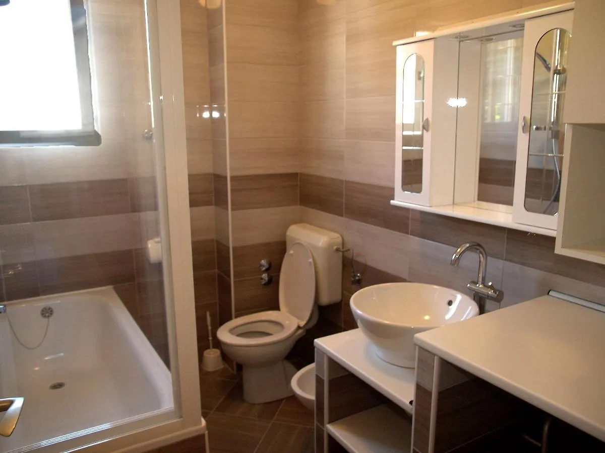 Apartments Matic Njivice