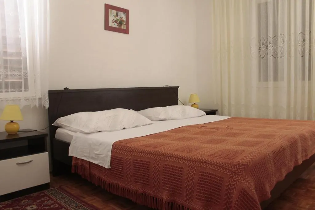 Apartments Matic Njivice